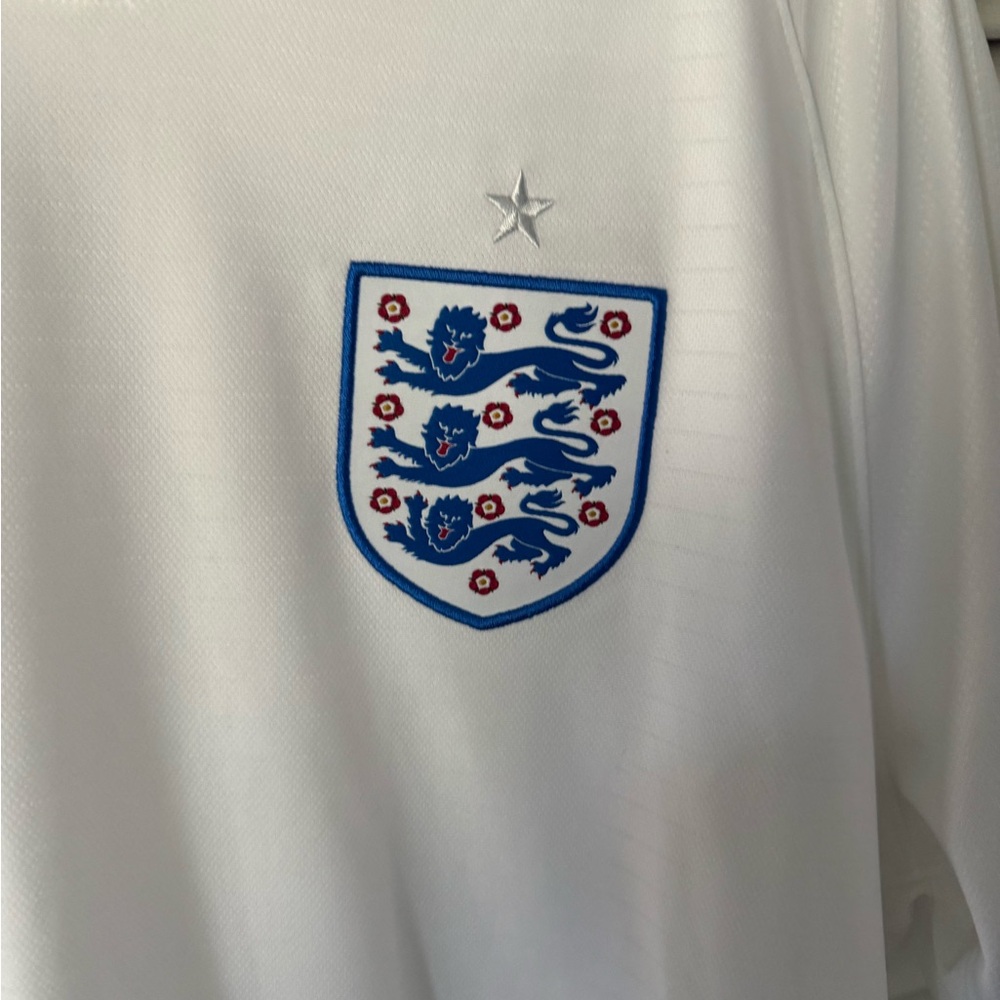 Nike Men's White England Soccer Jersey - Picture 3 of 6